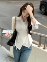 ⁦قميص فضفاض طويل الأكمام مخطط للنساء⁩ - الصورة ⁦4⁩