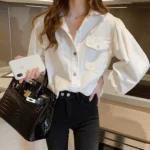 ⁦بلوزة نسائية أنيقة  ذات ياقة و أكمام طويلة⁩ - الصورة ⁦3⁩